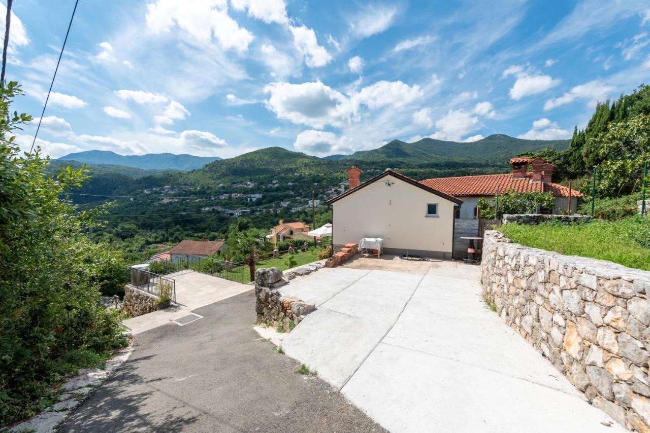 Sea View Apartment With Garden Near Opatija Veprinac ภายนอก รูปภาพ